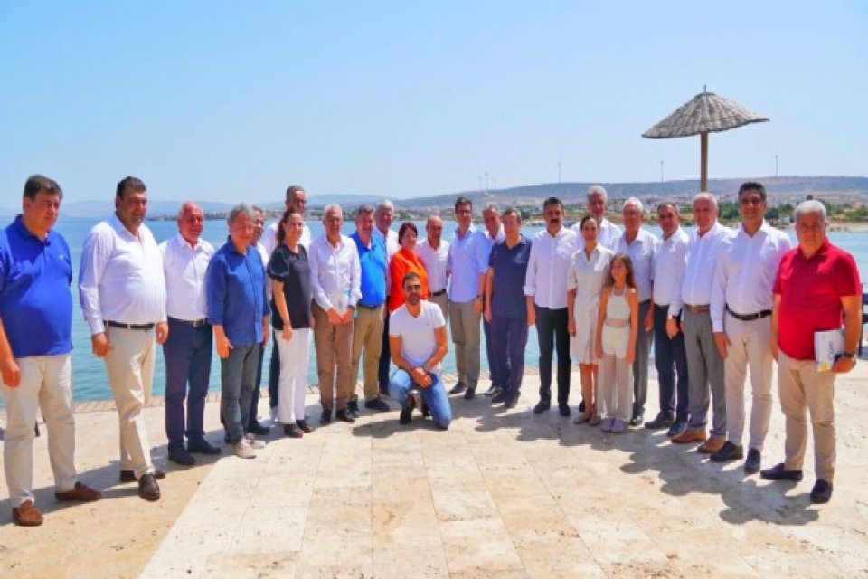 DEMOKRAT G&Uuml;NDEM-&nbsp;&nbsp;Başkan Soyer, CHP İl Başkanı Y&uuml;cel&rsquo;in ve bir&ccedil;ok ismin&nbsp;