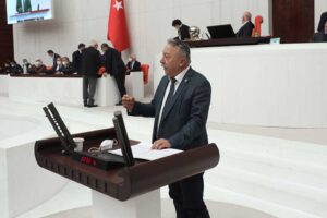 Mecliste d&uuml;n g&ouml;r&uuml;ş&uuml;lmekte olan 287 sıra sayılı kanun teklifi g&ouml;r&uuml;şmelerinde