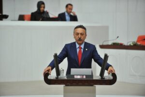 CHP İzmir Milletvekili Tacettin Bayır, hastanelerde yaşanan randevu sorununu meclis