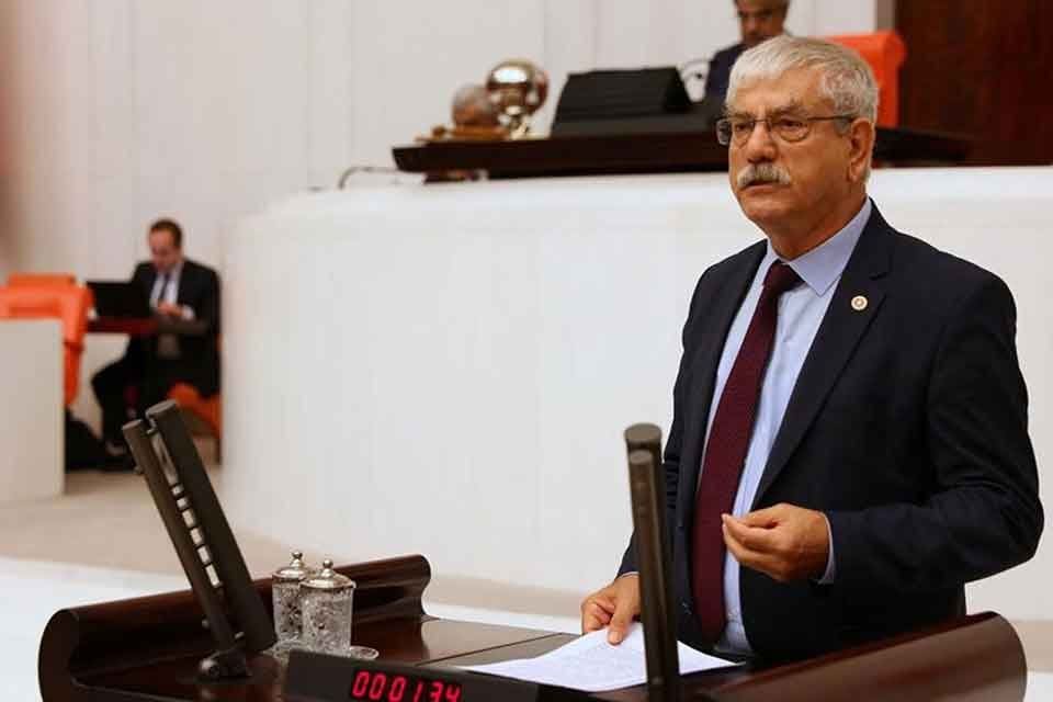 &Uuml;lkede asgari &uuml;cretlinin maaşının yarısının &ccedil;ocuk bezi ve mamasına gittiğini