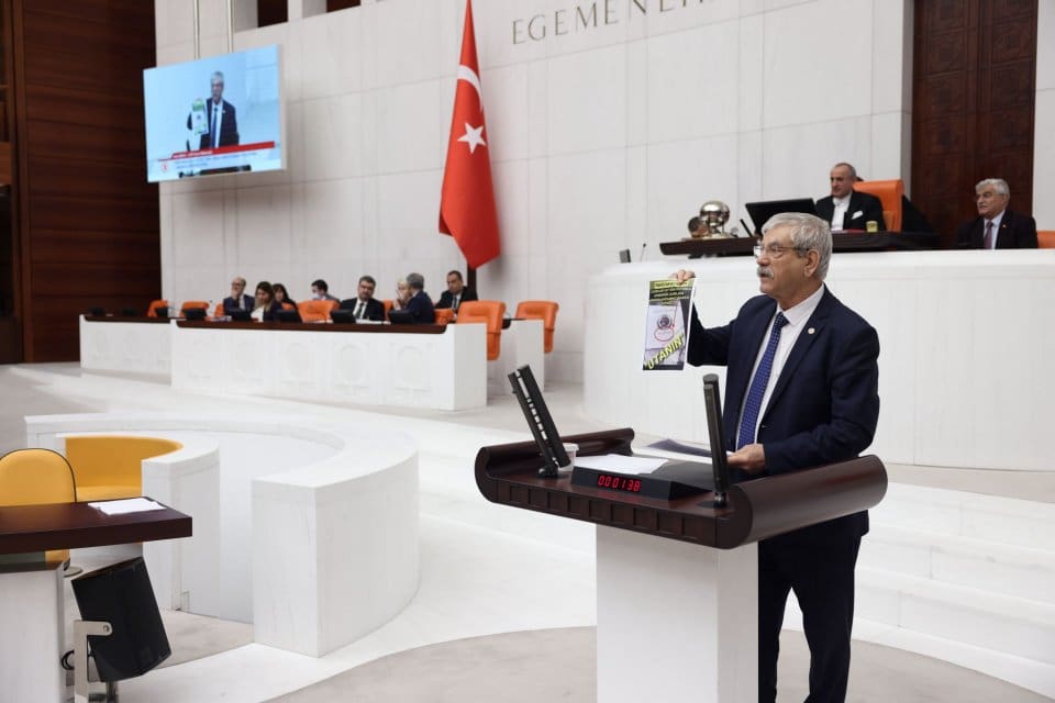 TBMM Genel Kurulu'nda yaşadığımız deprem felaketi hakkında s&ouml;z alan CHP