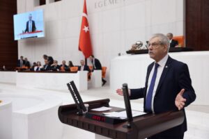 Piyasaya sürülen TOGG'a ilişkin değerlendirmelerde bulunan CHP'li Beko, "Rus ve