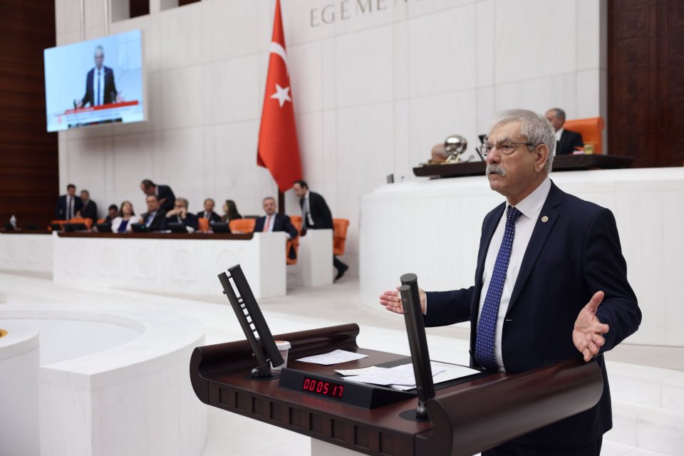 Piyasaya sürülen TOGG'a ilişkin değerlendirmelerde bulunan CHP'li Beko, "Rus ve