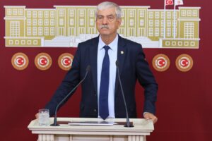 Boğaziçi Üniversitesine rektör atama şeklini ve ABD senatosunun basılmasını antidemokratik