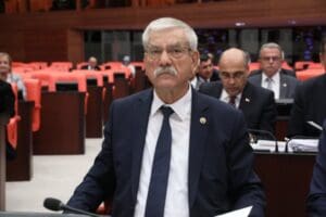 CHP İzmir Milletvekili Kani Beko, se&ccedil;imler yaklaşırken &lsquo;ırk&ccedil;ılık&rsquo; s&ouml;ylemlerinin artmasından