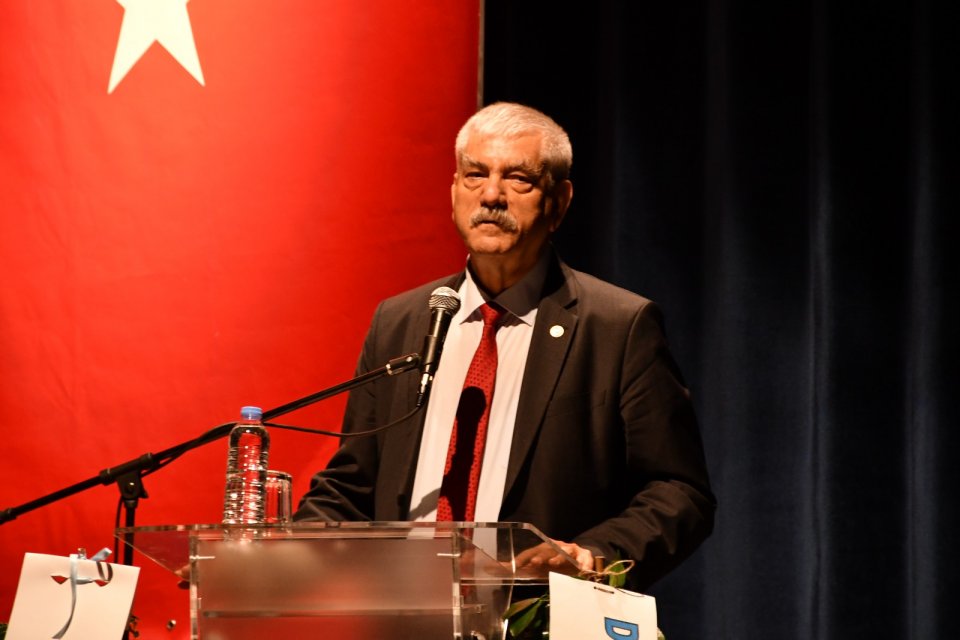 104 emekli amiralin, Montrö tartışmaları ve cüppeli amirale ilişkin imzaladığı,