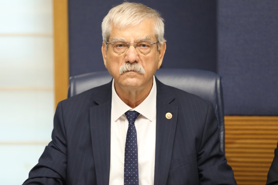 CHP İzmir Milletvekili Kani Beko, Manisa Kırkağa&ccedil;&rsquo;tan bir maden iş&ccedil;isinin