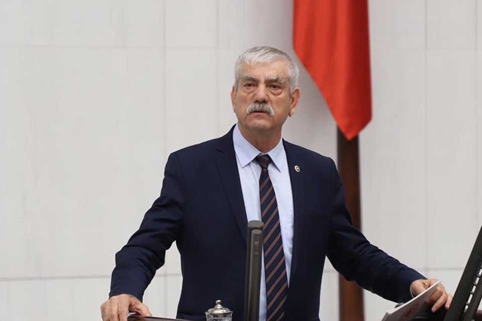 G&uuml;nlerdir &uuml;lkemizde devam eden orman yangınları ile ilgili değerlendirmelerde bulunan