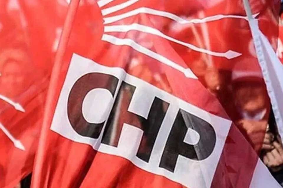 S&ouml;zc&uuml; yazarı Saygı &Ouml;zt&uuml;rk, T&uuml;rkiye Belediyeler Birliği'nde (TBB) CHP&rsquo;li belediyelerin