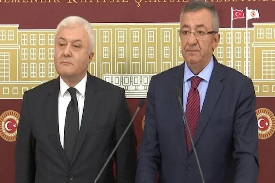 CHP Grup Başkanvekili Engin Altay, TBMM Genel Kurulu'nda g&ouml;r&uuml;şmeleri devam