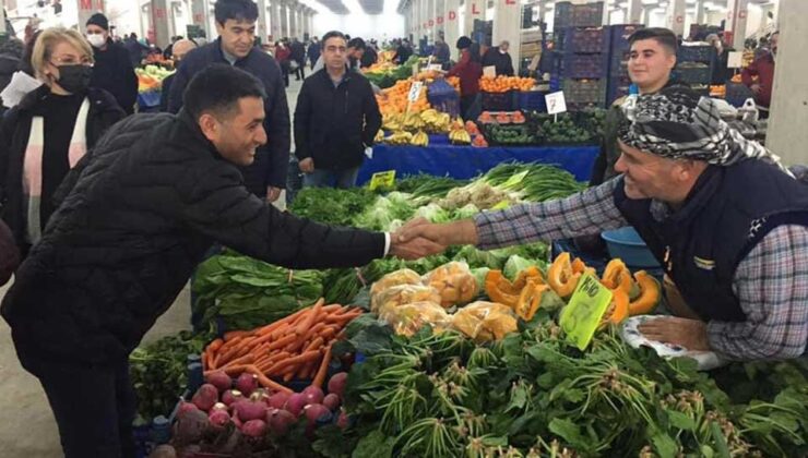 CHP'li Güney pazaryerlerinden seslendi: 'Pazarlar, marketler, mutfaklar yangın yeri!'