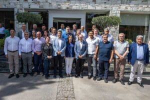 İzmir B&uuml;y&uuml;kşehir Belediye Başkanı Tun&ccedil; Soyer, CHP&rsquo;li il&ccedil;e belediye başkanları