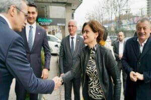 İYİ Parti İstanbul İl Başkanlığı'na se&ccedil;ilen Coşkun Yıldırım'ı makamında ziyaret