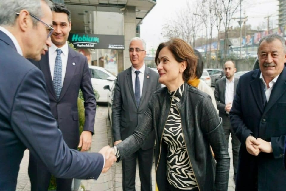 İYİ Parti İstanbul İl Başkanlığı'na se&ccedil;ilen Coşkun Yıldırım'ı makamında ziyaret
