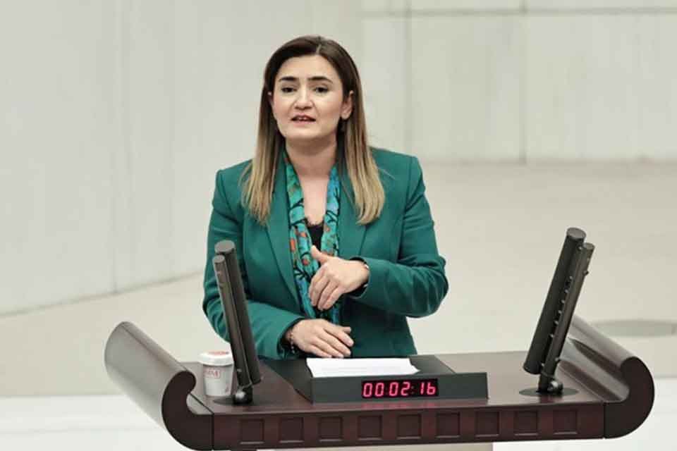 CHP İzmir Milletvekili ve TBMM Başkanlık Divanı Üyesi Av. Sevda