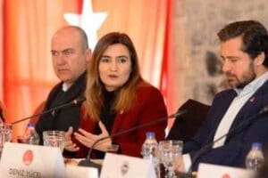 CHP İzmir Milletvekili ve TBMM Başkanlık Divanı Katip &Uuml;yesi Av.