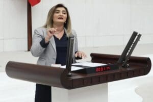 CHP İzmir Milletvekili ve TBMM Başkanlık Divanı Katip &Uuml;yesi Av.