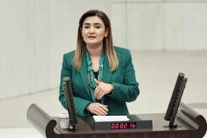 CHP İzmir Milletvekili ve TBMM Başkanlık Divanı Katip &Uuml;yesi Av.