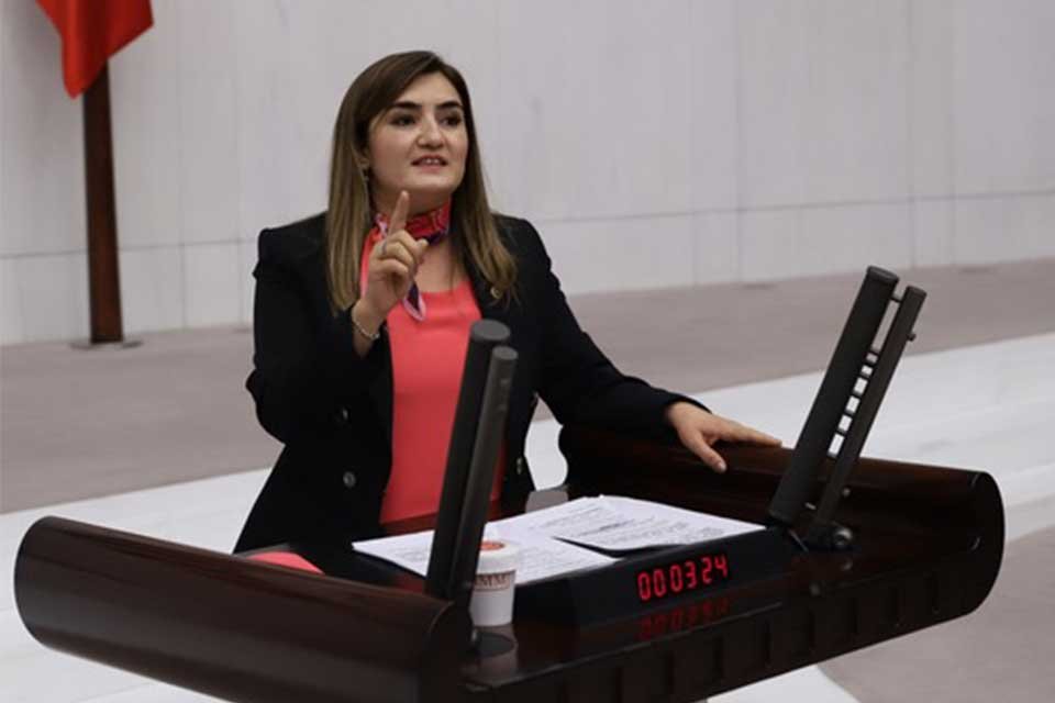 CHP İzmir Milletvekili ve TBMM Başkanlık Divanı Katip &Uuml;yesi Av.