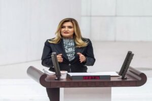 TBMM Başkanlık Divanı Katip &Uuml;yesi ve CHP İzmir Milletvekili Av.