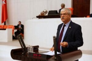 CHP İzmir Milletvekili Kani Beko, Tarım ve Orman Bakanı Bekir
