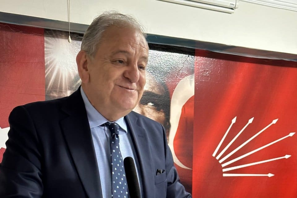 Cumhuriyet Halk Partisi İzmir 2. B&ouml;lge Milletvekili Adayı Rıfat Nalbantoğlu;