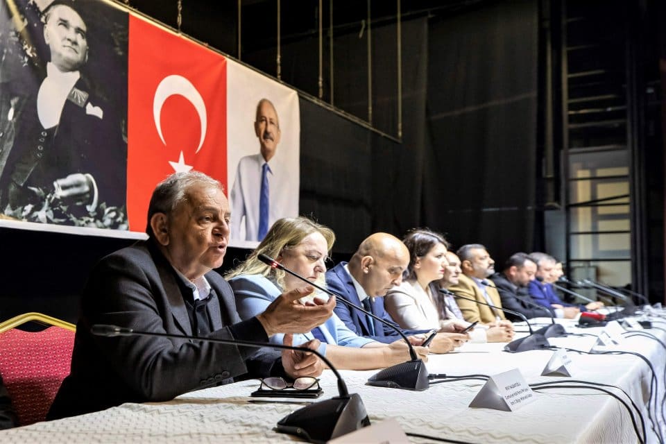 Cumhuriyet Halk Partisi PM &Uuml;yesi ve 2. B&ouml;lge İzmir Milletvekili