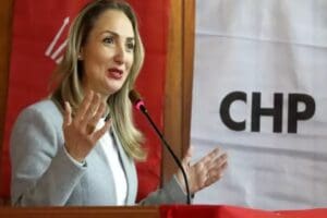 CHP Kadın Kolları Genel Başkanı Aylin Nazlıaka, İzmir Kiraz&rsquo;da; &ldquo;İktidara