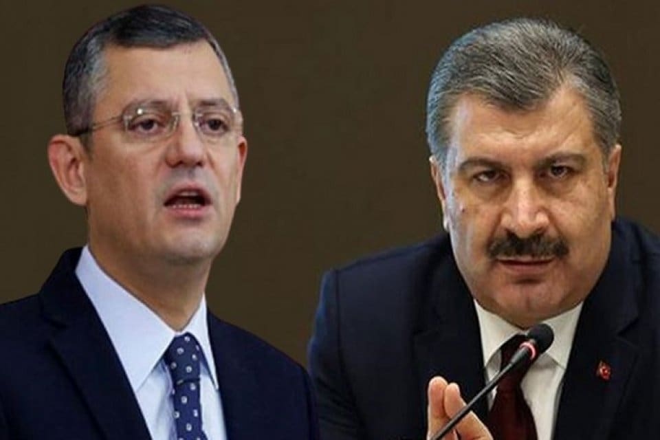 CHP Grup Başkanvekili &Ouml;zg&uuml;r &Ouml;zel, Bakan Koca&rsquo;ya &ldquo;Sağlık &ccedil;alışanlarının &ouml;zl&uuml;k