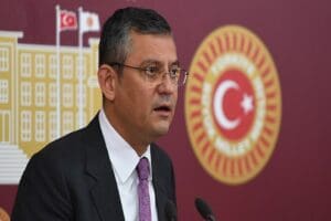 CHP Grup Başkan Vekili &Ouml;zg&uuml;r &Ouml;zel, Cumhurbaşkanı Erdoğan'ın kendisine 250