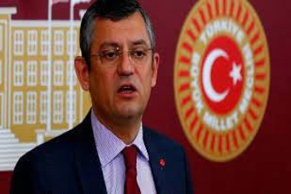 CHP Grup Başkanvekili ve Manisa Milletvekili &Ouml;zg&uuml;r &Ouml;zel, Hazine ve