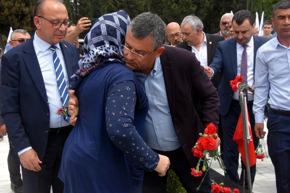 ​CHP Grup Başkanvekili ve Manisa Milletvekili &Ouml;zg&uuml;r &Ouml;zel, Soma maden