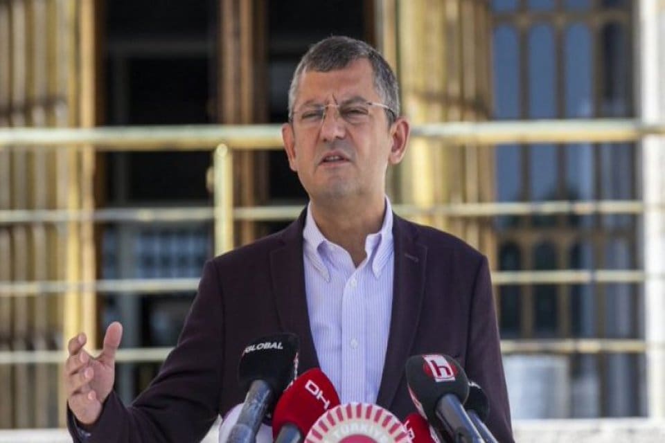 CHP Grup Başkanvekili &Ouml;zg&uuml;r &Ouml;zel, Bursa&rsquo;da; &ldquo;CHP olarak da s&ouml;z