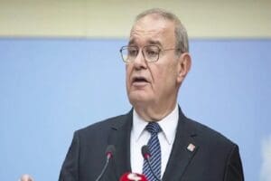 CHP'li Faik &Ouml;ztrak, "Kışa girerken, ciddi bir gıda ve barınma