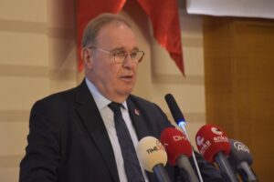 CHP Genel Başkan Yardımcısı Faik Öztrak, "Bazı yasaları hızla gündeme