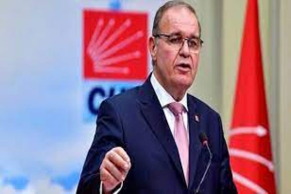 CHP S&ouml;zc&uuml;s&uuml; Faik &Ouml;ztrak, 12 Eyl&uuml;l askeri darbesi &uuml;zerine konuştu.