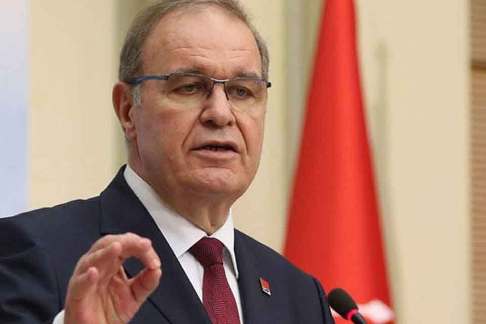 CHP S&ouml;zc&uuml;s&uuml; Faik &Ouml;ztrak, asgari &uuml;cretin a&ccedil;lık sınırının altına d&uuml;şm&uuml;ş