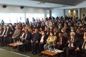 Karşıyaka Belediyesi Başkanı Dr. Cemil Tugay&rsquo;ın evsahipliğinde ger&ccedil;ekleşen Yerel Y&ouml;netimlerde