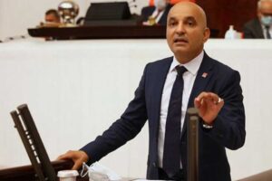 Barınma sorunu yaşayan &uuml;niversiteli gen&ccedil;lere destek veren CHP Y&uuml;ksek Disiplin