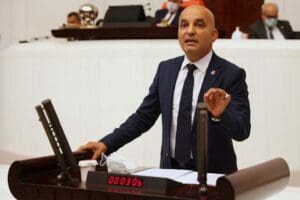 CHP YDK &Uuml;yesi ve İzmir Milletvekili Mahir Polat, maske ihracatı