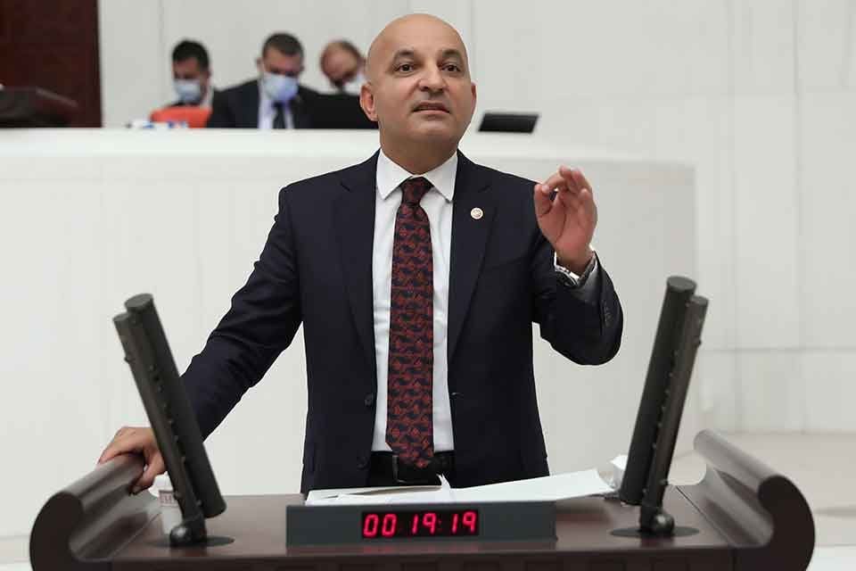 Cumhuriyet Halk Partisi (CHP) İzmir Milletvekili ve T&uuml;rkiye B&uuml;y&uuml;k Millet