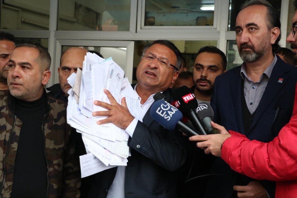 CHP İzmir Milletvekili &Ouml;zcan Pur&ccedil;u, Roman vatandaşların yaşadığı sorunlara ilişkin