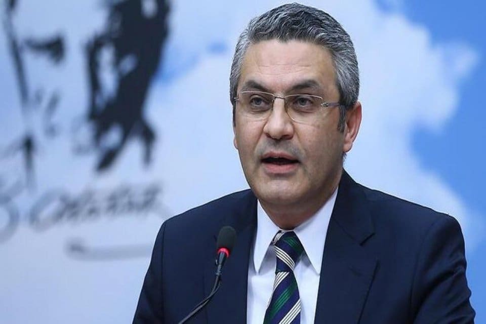CHP Genel Başkan Yardımcısı Oğuz Kaan Salıcı, MYK g&uuml;ndemiyle ilgili