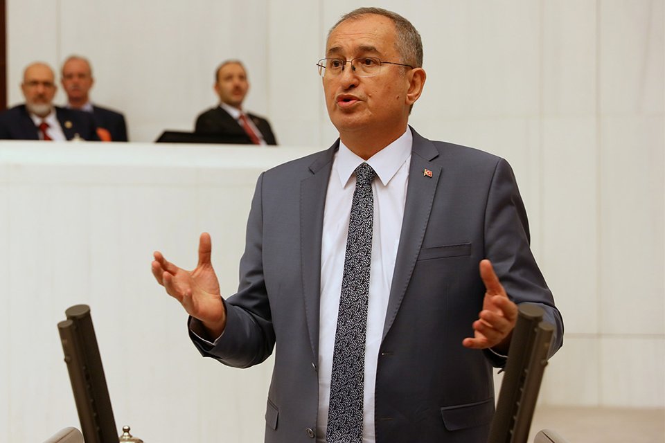 Cumhuriyet Halk Partisi (CHP) İzmir Milletvekili Atila Sertel, İzmir Büyükşehir
