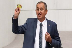 B&uuml;t&ccedil;e g&ouml;r&uuml;şmelerinin komisyon s&uuml;reci sonlanırken komisyonda konuşan CHP İzmir Milletvekili