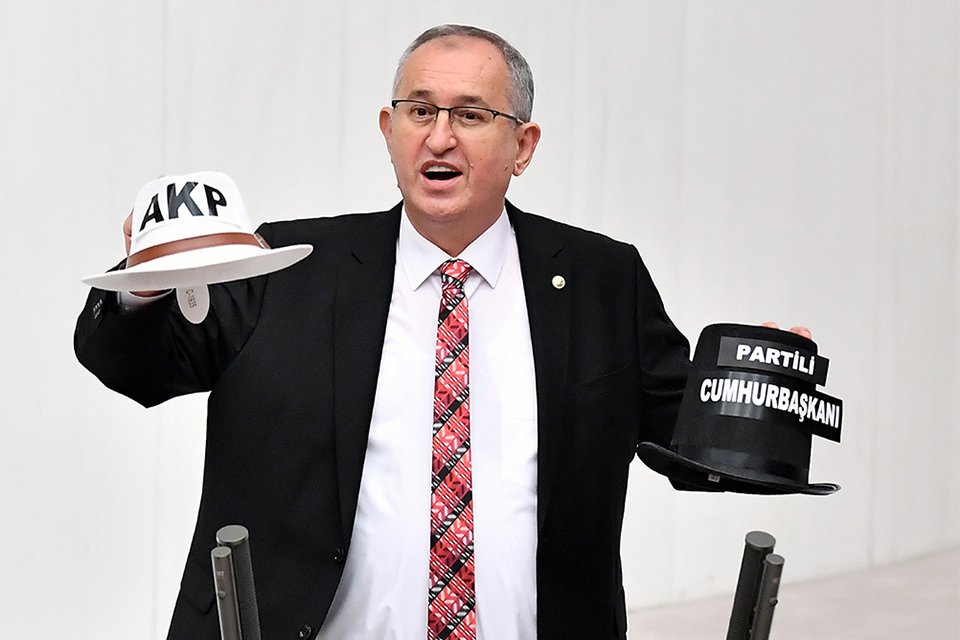 Cumhuriyet Halk Partisi (CHP) İzmir Milletvekili Atila Sertel, bütçe görüşmelerindeki