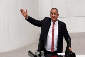 Koronavir&uuml;s salgını nedeniyle yolcu ve u&ccedil;uş sayılarında ciddi bir d&uuml;ş&uuml;ş