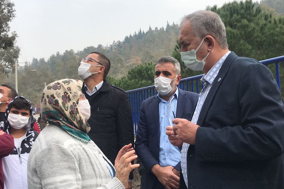 İzmir Çiğli Güzeltepe ve Şirintepe mahalleleri sınırında yağıştan kaynaklı meydana