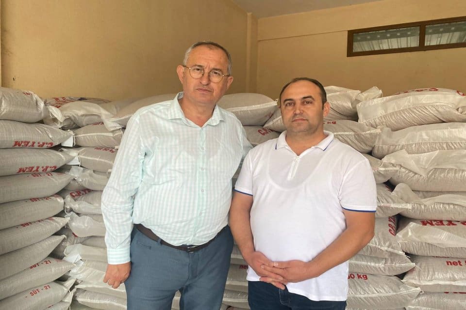 Ana ge&ccedil;im kaynağının tarım ve hayvancılık olduğu İzmir &Ouml;demiş&rsquo;te yem