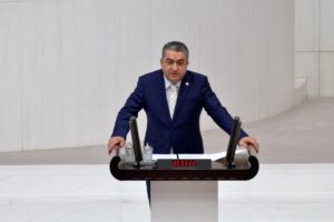 Cumhuriyet Halk Partisi (CHP) İzmir Milletvekili Bedri Serter, TBMM Genel